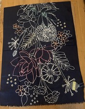 Moshulu Scarf - Beautiful Botanical Design. New with Tags
