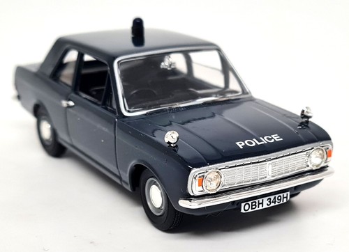 Vanguards ford cortina - 1/43,