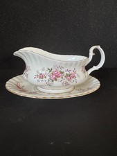Royal Albert Lavender Rose Bone China Gravy/Sauce Boat Set – Vintage Immaculate