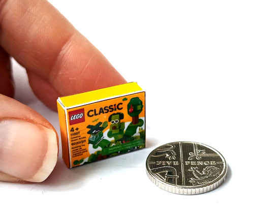 Dolls house miniature - dolls,