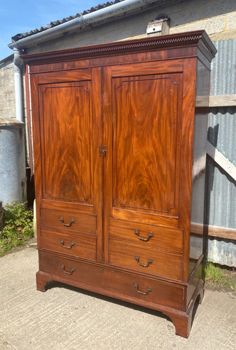 Georgian mahogany wardrobe - georgian,