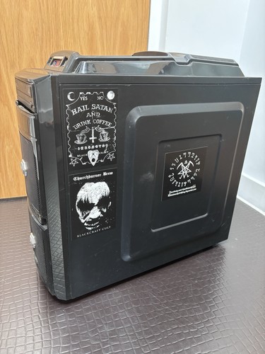 Gigabyte chassis black - black, atx