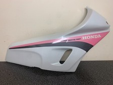 HONDA VTR250 NOS RIGHT FAIRING 124BW136