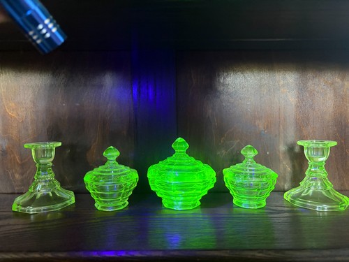 Art deco uranium glass - uranium,