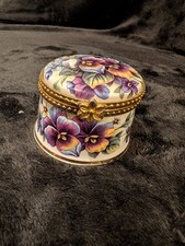 Vintage Fenton China Trinket Box: Floral Stafford Diamond wedding