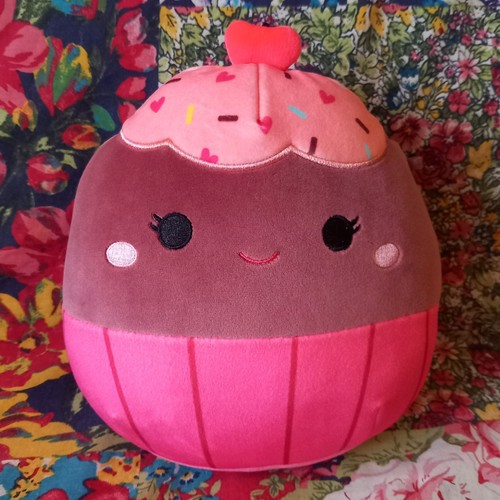 Squishmallows love heart - love,