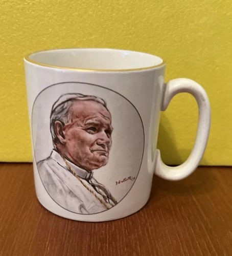 Vintage 1982 pope john paul - vintage,