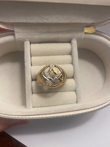 9ct gold and diamond masonic - 9ct,