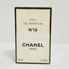 CHANEL No 19 Eau de Parfum