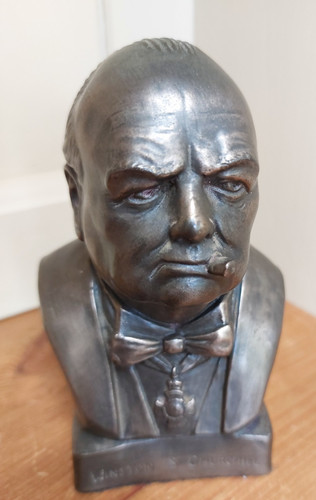 Bronzed metal bust winston - of,