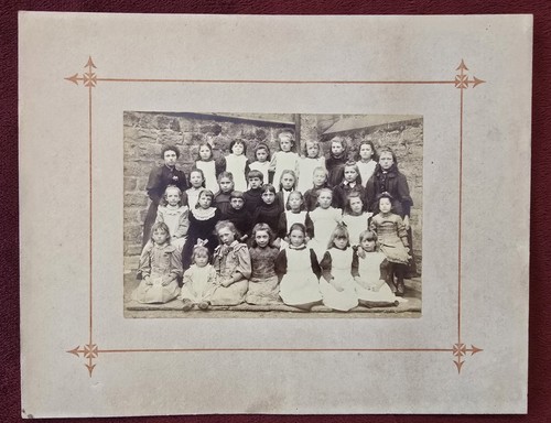 Original victorian girls - victorian,