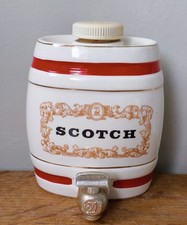 Vintage WADE Royal Victoria