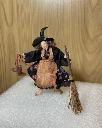 24th scale hand sculpted - 1:24th,
