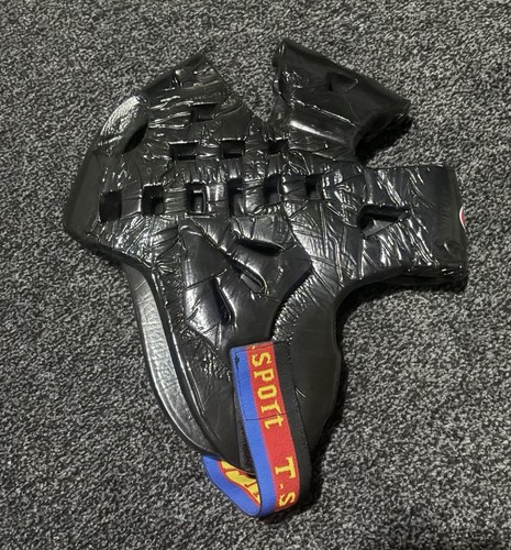 Sports martial arts - arts, head
