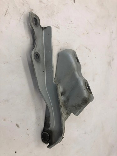 Mazda bonnet hinge - mazda,