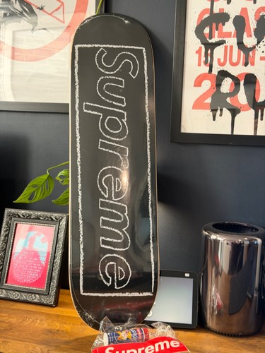 Supreme kaws chalk logo - supreme,
