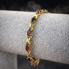 9ct Yellow Gold X-Link Garnet