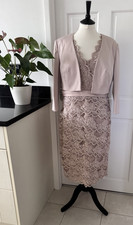 JACQUES VERT .. Champagne/Gold Tiered Lace Dress with Co-ord ALEXON Jacket Sz 16