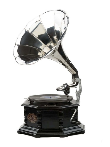 Wooden gramophone for shellac