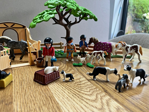 Playmobil horse riding stable - riding,