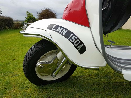 Lambretta vespa vinyl curved - lambretta,