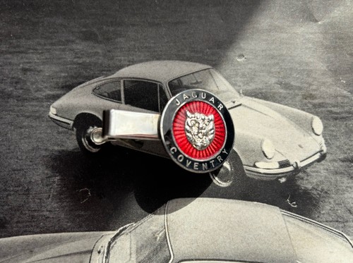 Vintage jaguar keyring - vintage,
