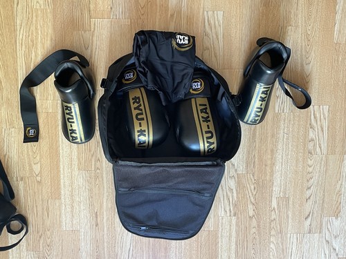 Kick boxing equipment - boxing,