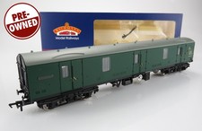 OO Gauge Bachmann 39-273A BR MK1 GUV (SR) Green Coach.
