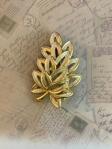 Vintage golden leaf - vintage,