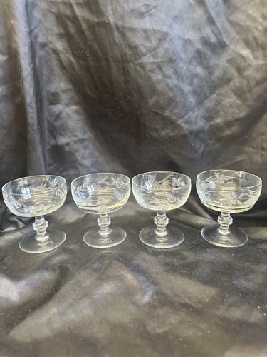 Vintage champagne saucers - ,