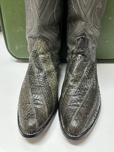 Dan post vintage python - post,