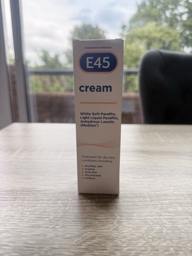 E45 cream moisturiser - e45,