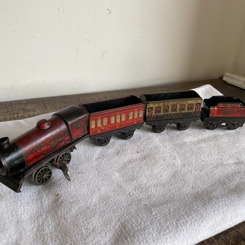 Vintage tinplate clockwork - vintage,