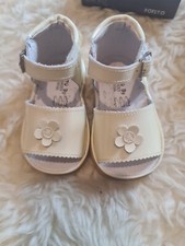 Selling Fofito Baby Sandals