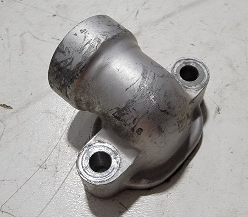 Coolant tube joint 1975 - joint, b