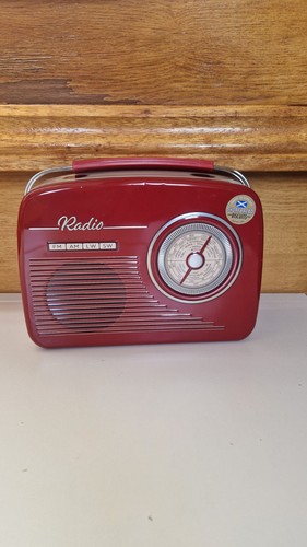 Retro red radio biscuit - red, tin