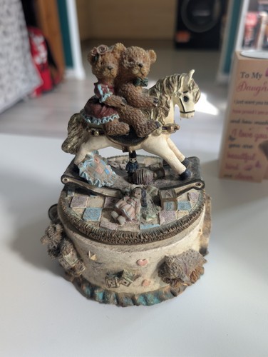 Musical figurine teddy bears - musical,