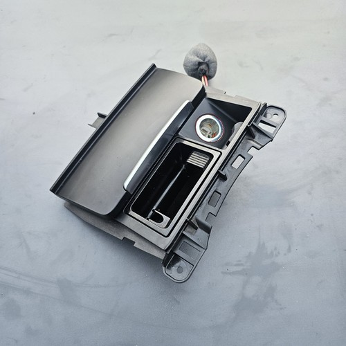 Ashtray center console storage