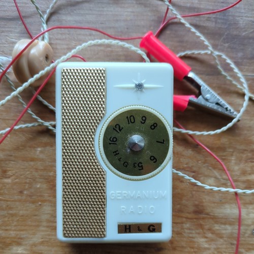 Germanium radio made in - h&g,