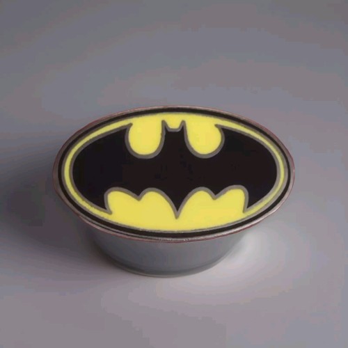 Batman pin badge - batman,