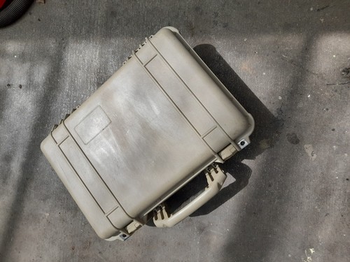 Peli case model - case, tan