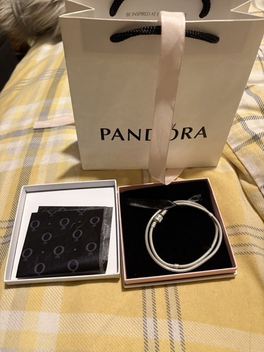 Pandora moments new - new, necklace