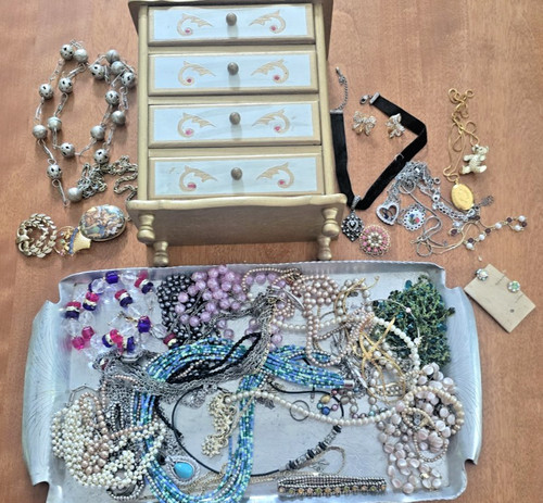 Vintage jewelry box full - jewelry, of
