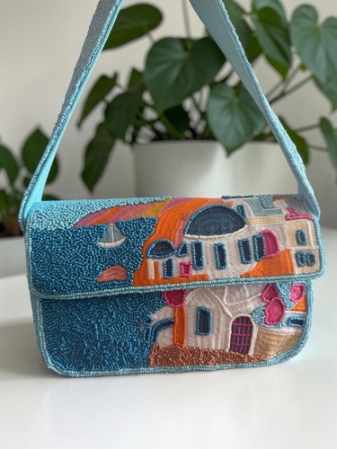 America beyond beaded - &,
