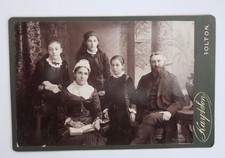 CABINET CARD OF A VICTORIAN