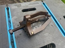 Vintage Puller three leg puller gear hub etc.