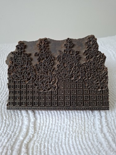Vintage floral solid - vintage, wood