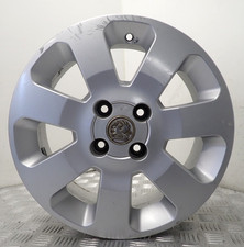 VAUXHALL CORSA 15" SILVER ALLOY WHEEL (R-E3)