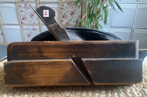 Vintage wooden rebate moulding - vintage,
