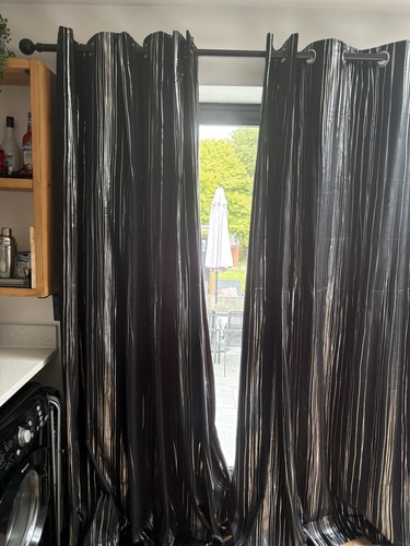 Luxurious heavy curtains - luxurious,